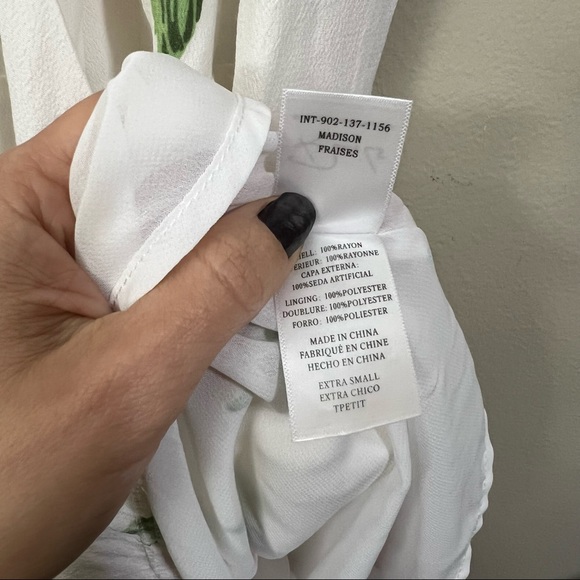 Rails Madison Wrap Dress Strawberry print - Picture 10 of 11